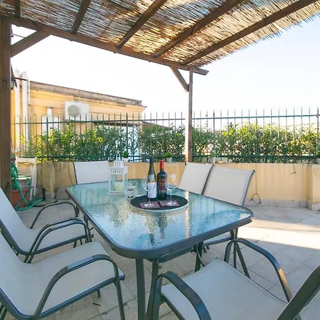 San Peter Lory's Aparts