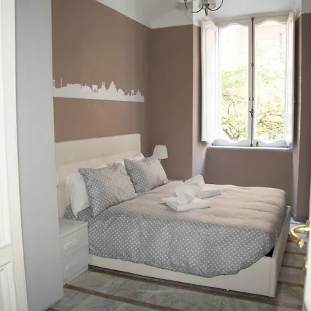 San Peter Lory's Aparts *