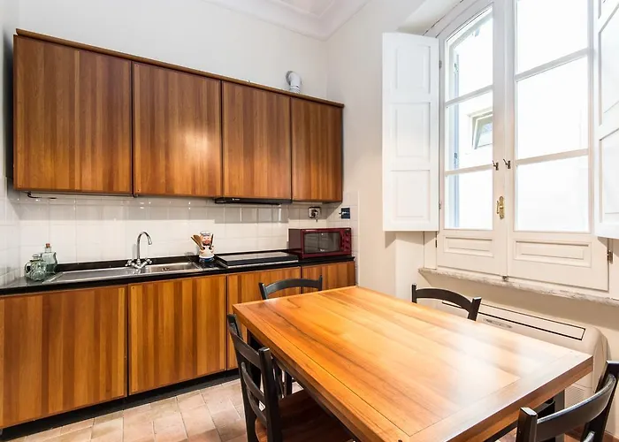 San Peter Lory's Aparts