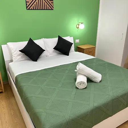 San Peter Lory's Aparts Apartman *