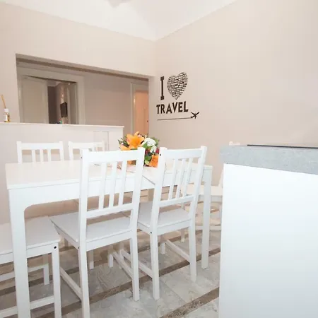 Appartamento San Peter Lory's Aparts *